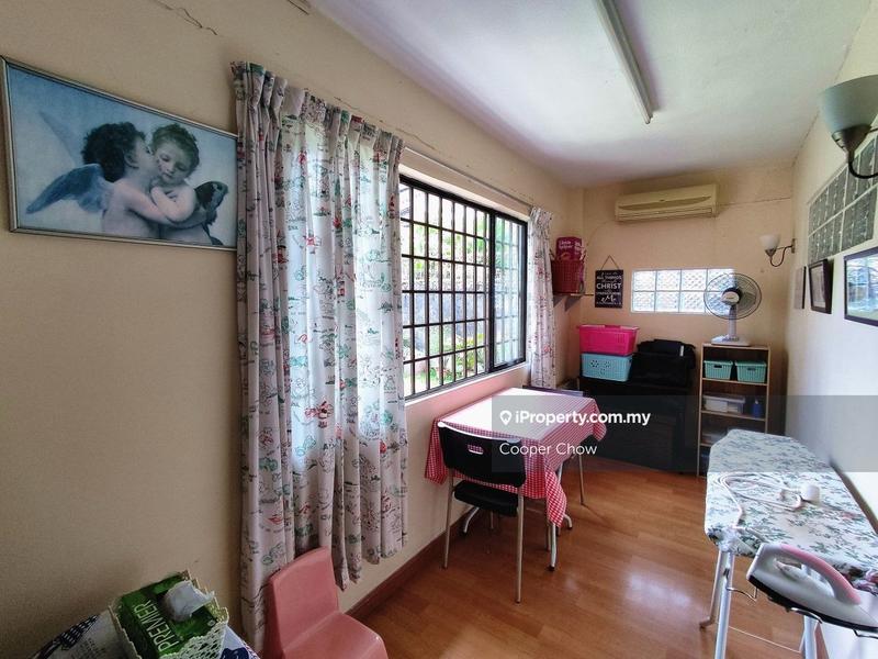 Rumah Berkembar untuk Dijual di Bukit Gasing, Petaling Jaya oleh Cooper Chow - iProperty.com.my
