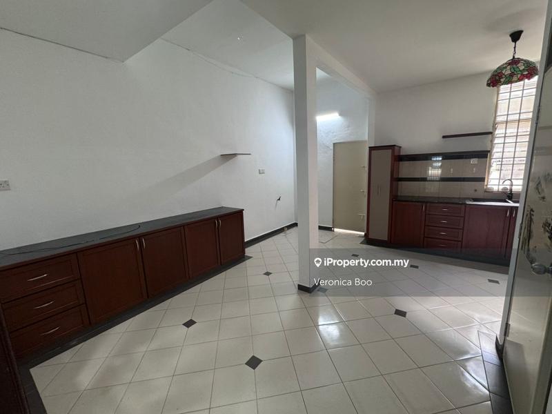 2-storey Terraced House for Sale in 2 Storey House at Lebuh Midland, Pulau Tikus by Veronica Boo - iProperty.com.my