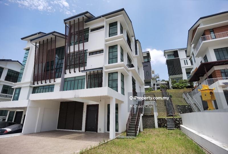 Semi-Detached House untuk Dijual di Putra Heights, Subang Jaya oleh Michael Chai - iProperty.com.my