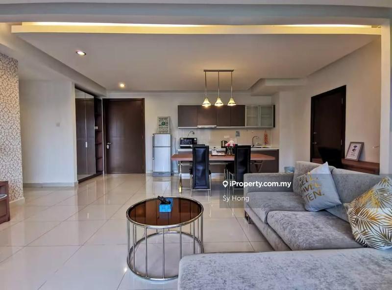 Kediaman Servis untuk Dijual di Regalia Residence oleh Sy Hong - iProperty.com.my