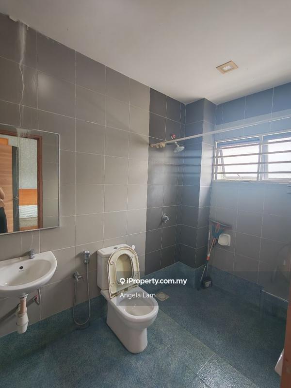 3.5-storey Terraced House for Rent in Kampung Sungai Kayu Ara, Petaling Jaya by Angela Lam - iProperty.com.my