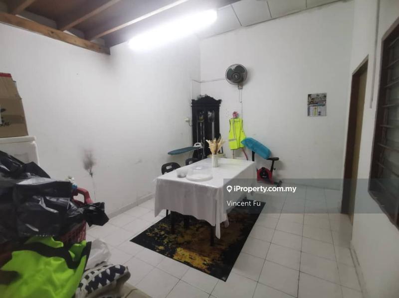1-storey Terraced House for Sale in Taman Seri Paroi, Paroi by Vincent Fu - iProperty.com.my