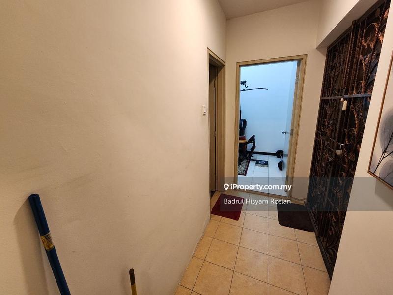 Rumah Berkembar untuk Dijual di Anjung Suasana Bandar Seri Putra Bangi, Bangi oleh Badrul Hisyam Roslan - iProperty.com.my