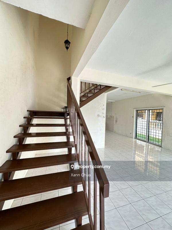 Semi-Detached House for Sale in Taman Pinggiran Putra, Seri Kembangan by Xann Chua - iProperty.com.my