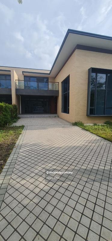 Rumah Berangkai 2 Tingkat untuk Dijual di Forest City Golf Resort Villa, Johor Bahru oleh Victor Chin - iProperty.com.my