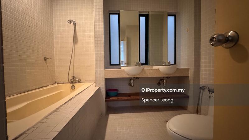 Condominium for Sale in 10 Semantan Suites by Spencer Leong - Bathroom - iProperty.com.my