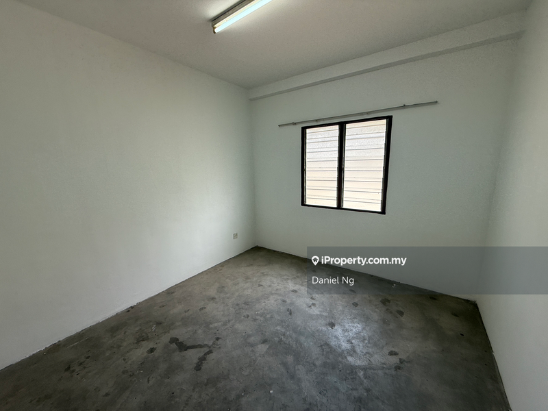 Apartment for Sale in Putra Permai Block B by Daniel Ng - iProperty.com.my