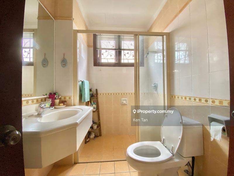 Bungalow House for Sale in Mutiara Damansara, Petaling Jaya by Ken Tan - iProperty.com.my