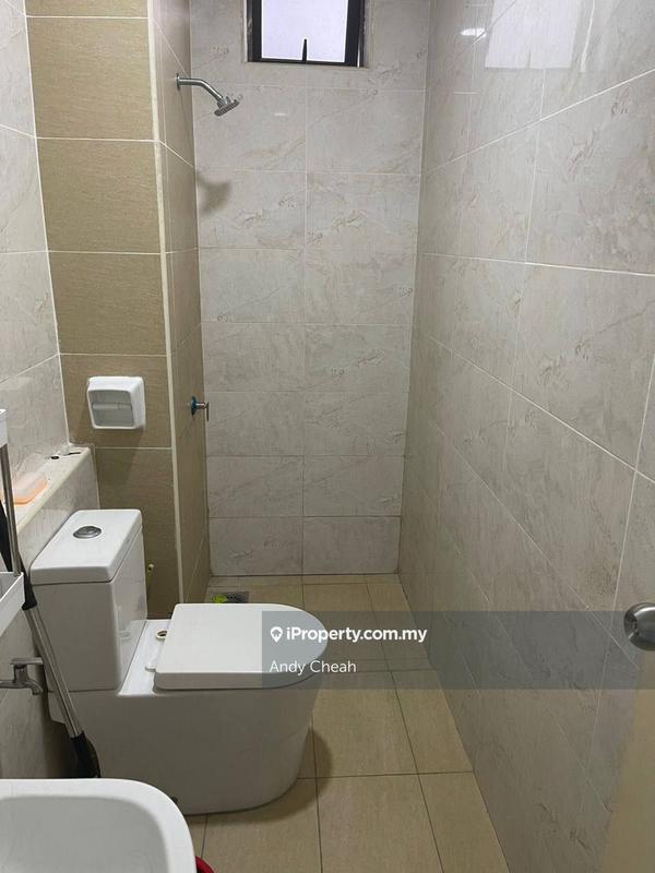 Service Residence for Sale in D'Summit Residences by Andy Cheah - iProperty.com.my