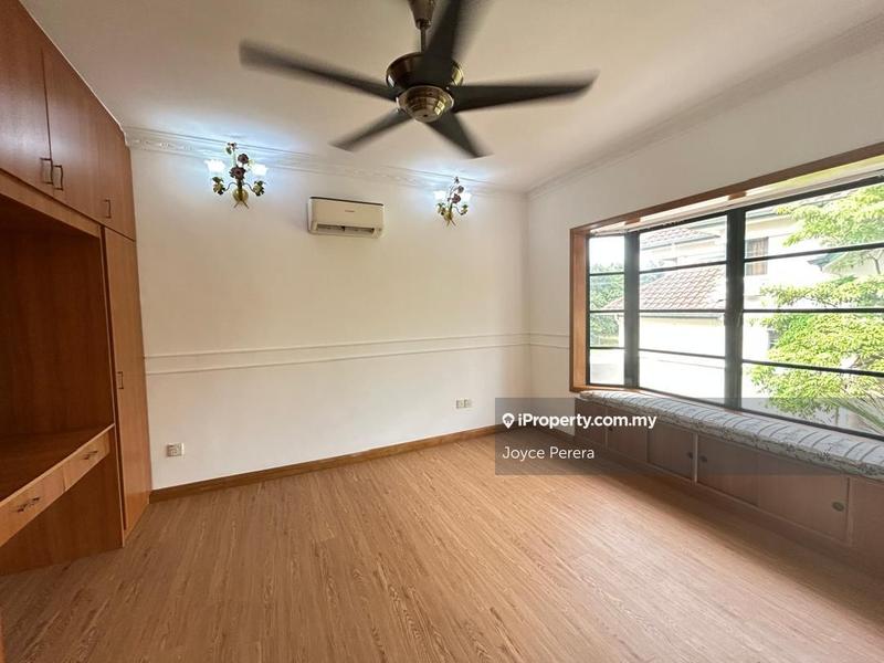 Rumah Bandar untuk Dijual di Ampang Hilir, Ampang oleh Joyce Perera - iProperty.com.my