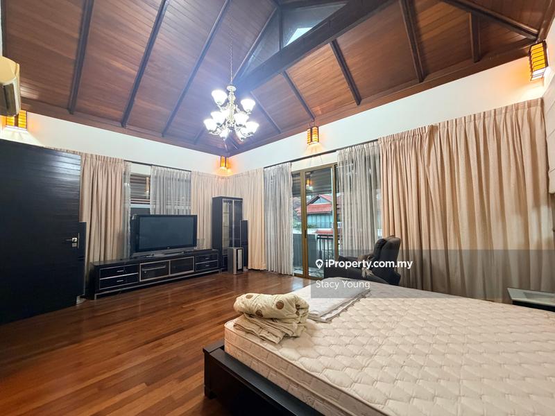 2.5-storey Terraced House for Sale in Duta Tropika, Batu by Stacy Young - iProperty.com.my