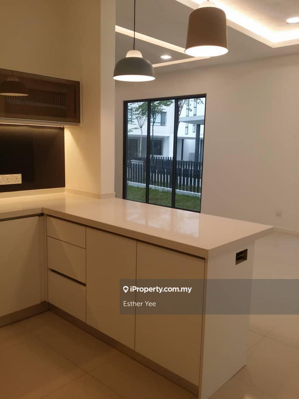 Rumah Teres 3-Tingkat untuk Dijual di Taman Anggun, Rawang oleh Esther Yee - iProperty.com.my
