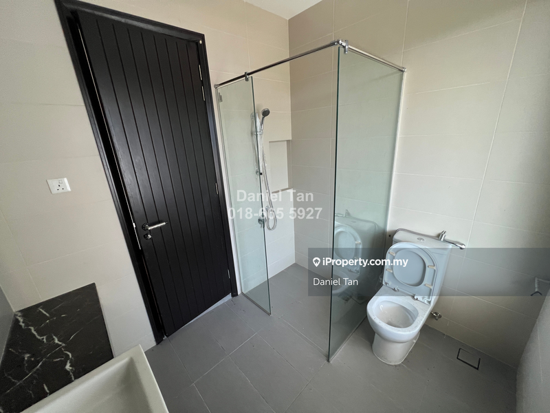 Rumah Berangkai 3.5 Tingkat untuk Dijual di Duta Villa, Setia Alam oleh Daniel Tan - iProperty.com.my