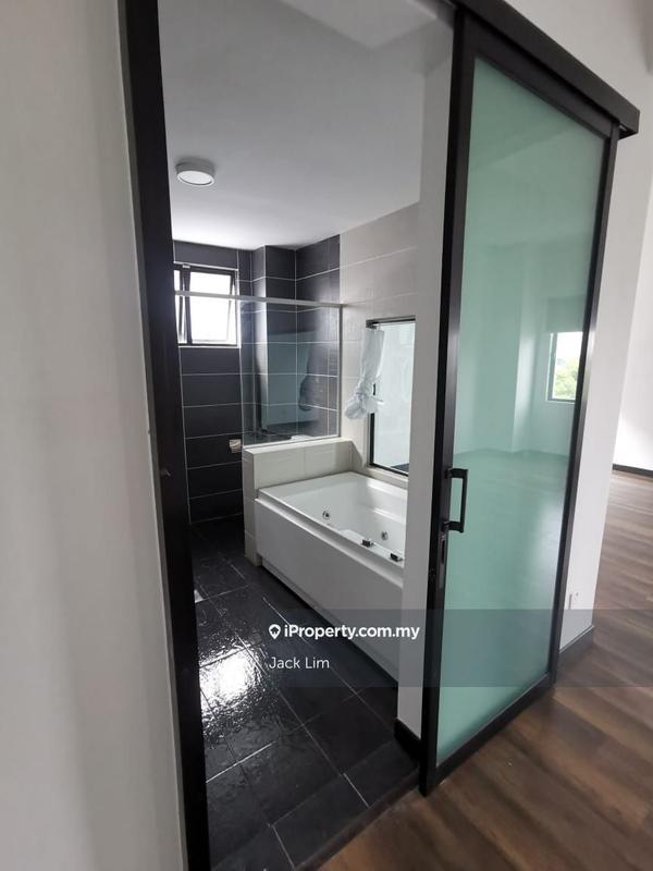 Rumah Berangkai 3 Tingkat untuk Dijual di Corner 3 Sty Kingsgate, BK Kinrara, Puteri Puchong, Bandar Kinrara oleh Jack Lim - iProperty.com.my