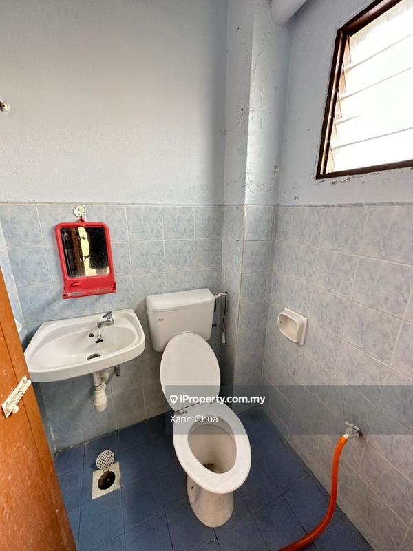 Semi-Detached House for Sale in Taman Pinggiran Putra, Seri Kembangan by Xann Chua - iProperty.com.my