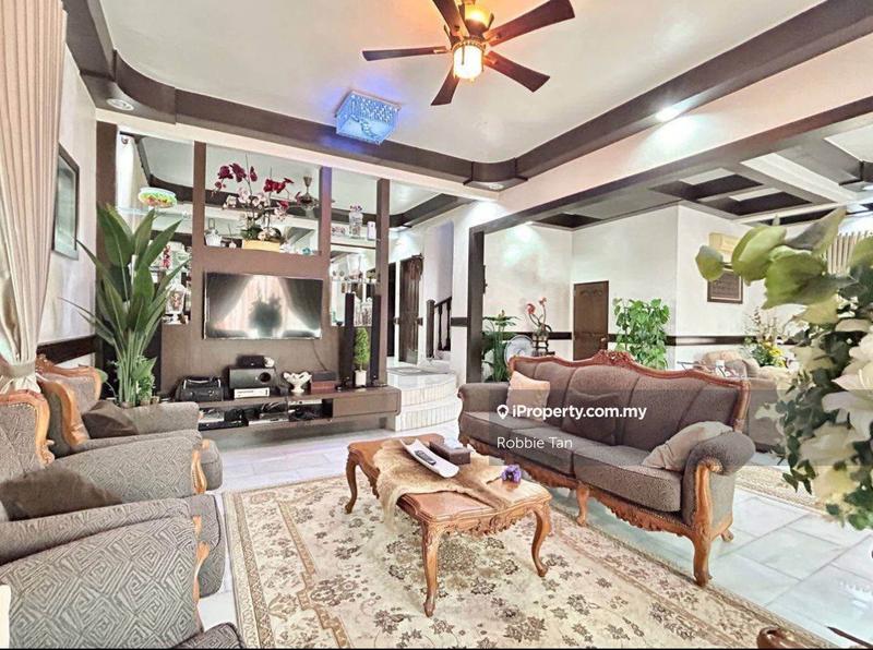 Bungalow House for Sale in Taman Bukit Kempas, Tampoi by Robbie Tan - iProperty.com.my