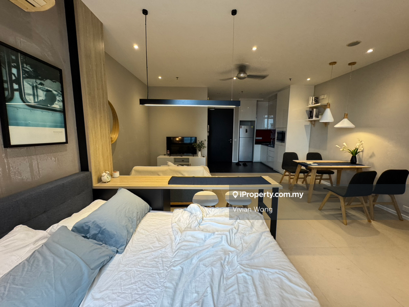 For Rent - Arcoris SOHO