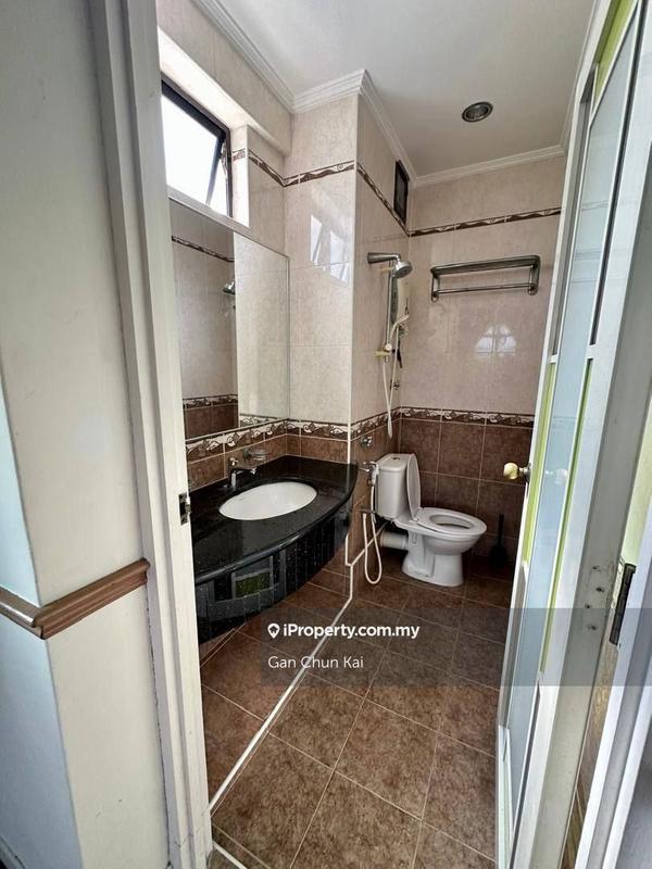 Apartment for Rent in Lavinia Apartments by Gan Chun Kai - iProperty.com.my