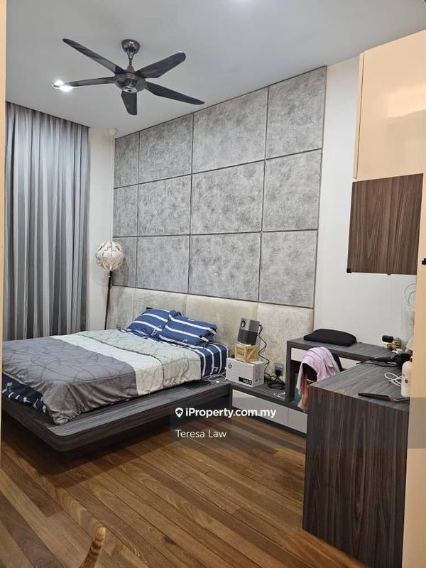 Rumah Berkembar untuk Dijual di Taman Equine, Seri Kembangan oleh Teresa Law - iProperty.com.my