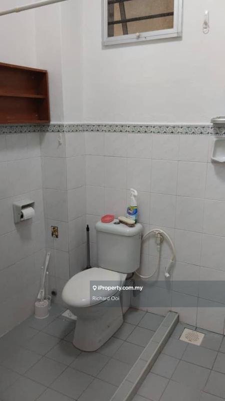 Townhouse for Sale in Taman Sea, Petaling Jaya by Richard Ooi - iProperty.com.my