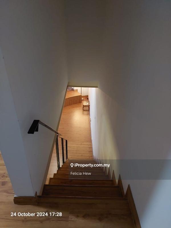 For Rent - Pacific Place