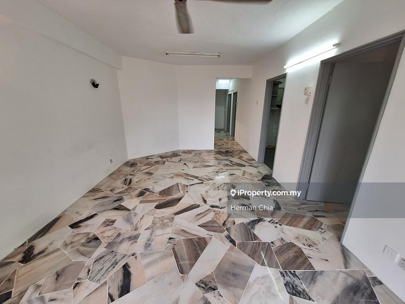 For Sale - Pandan Lake View