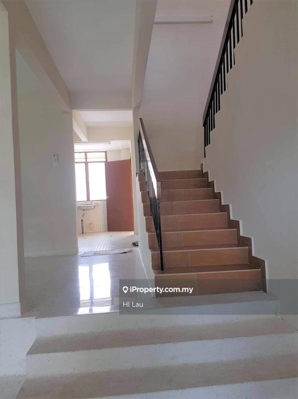 Rumah Berangkai 2 Tingkat untuk Disewa di SS19, Subang Jaya oleh Hl Lau - iProperty.com.my