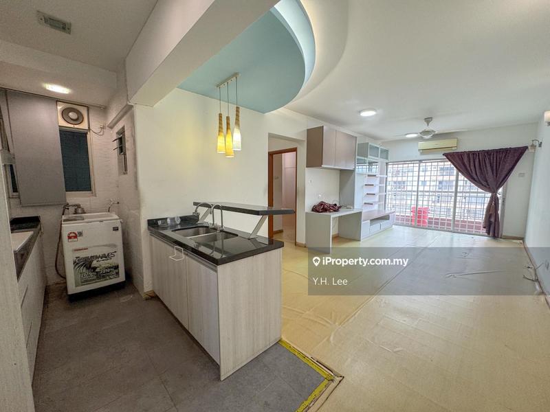 Kediaman Servis untuk Dijual di Beverly Tower @ Plaza Medan Putra oleh Y.H. Lee - iProperty.com.my