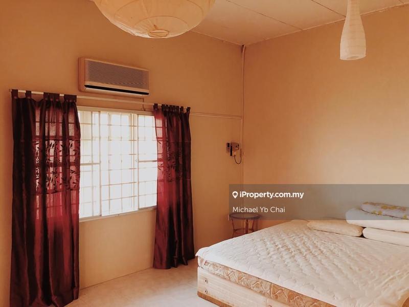 Rumah Berkembar untuk Dijual di Taman Sungai Besi Indah, Seri Kembangan oleh Michael Yb Chai - iProperty.com.my