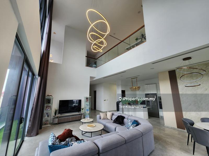 For Sale - Trinity Pentamont