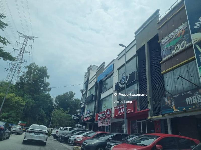 Kedai-Pejabat untuk Disewa di Taman Bukit Serdang, Seri Kembangan oleh Alfred Long - iProperty.com.my