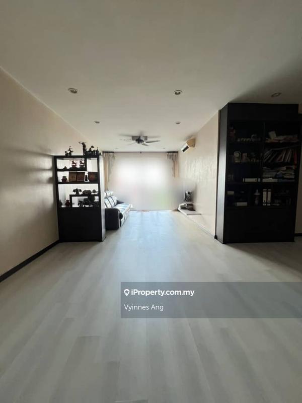 For Sale - Villa Tanjung (Tanjung Height)