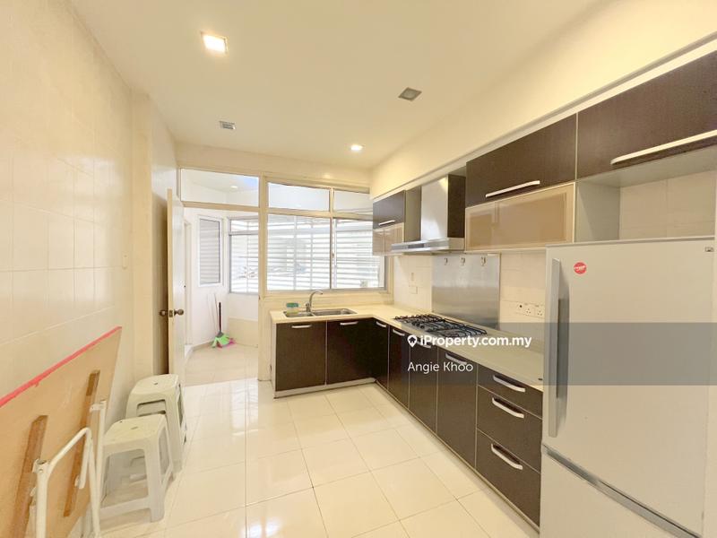 For Sale - Regency Heights Condo