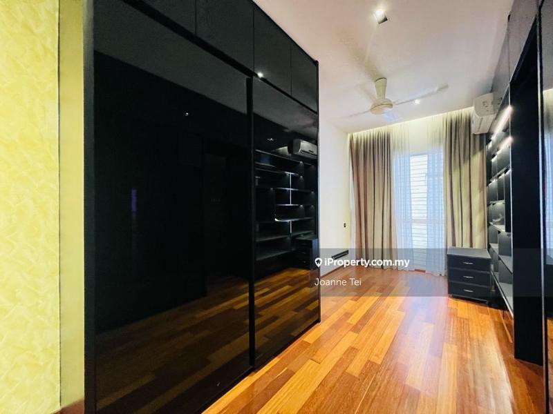 Bungalow House for Sale in Lakefront Villa, Cyberjaya by Joanne Tei - iProperty.com.my