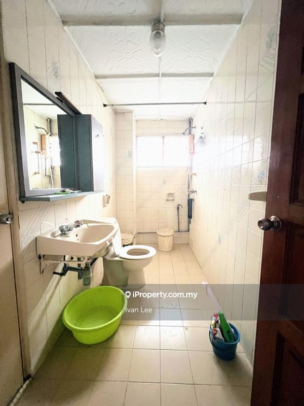 Rumah Berkembar untuk Dijual di Taman Tun Dr. Ismail, Kuala Lumpur oleh Ivan Lee - iProperty.com.my
