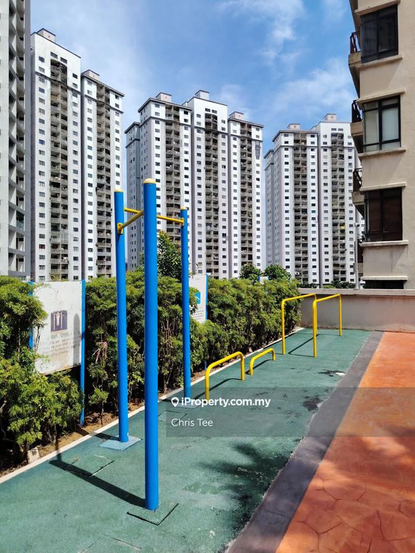 Condominium for Sale in Royal Domain Sri Putramas 2 by Chris Tee - iProperty.com.my