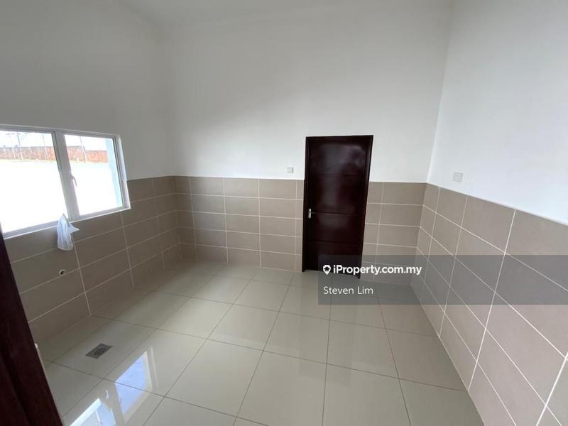 Bungalow House for Sale in Taman Nuri Fasa 3, Durian Tunggal by Steven Lim - iProperty.com.my