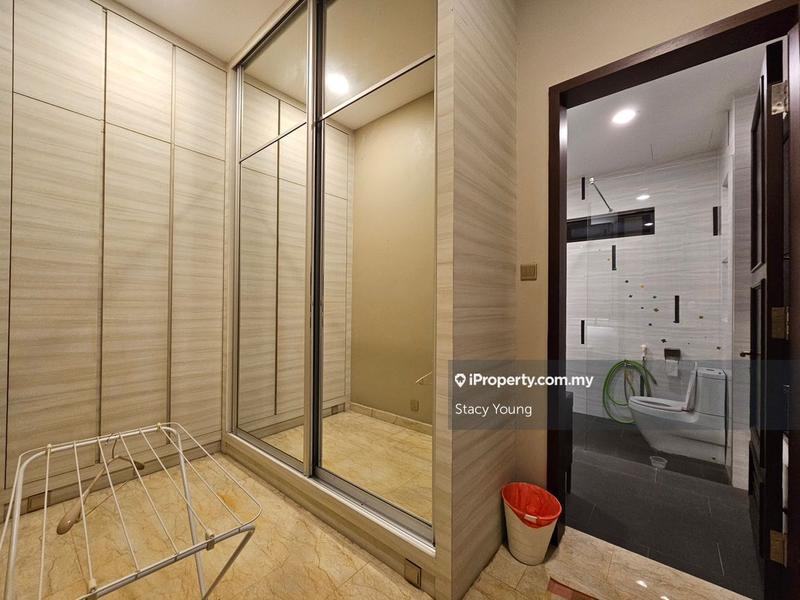 Bungalow House for Sale in Taman Bukit Serdang, Seri Kembangan by Stacy Young - iProperty.com.my