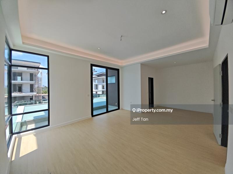 Semi-Detached House for Sale in Bandar Bukit Puchong, Puchong by Jeff Tan - Living Room - iProperty.com.my