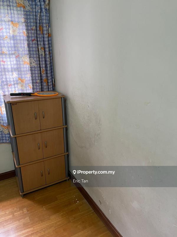 Rumah Berangkai 2 Tingkat untuk Dijual di Bukit Jelutong, Shah Alam oleh Eric Tan - iProperty.com.my