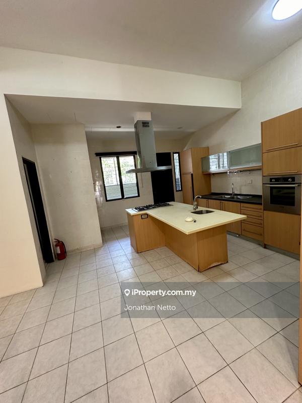 Rumah Berangkai 2 Tingkat untuk Dijual di Bukit Jelutong, Shah Alam oleh Jonathan Netto - iProperty.com.my