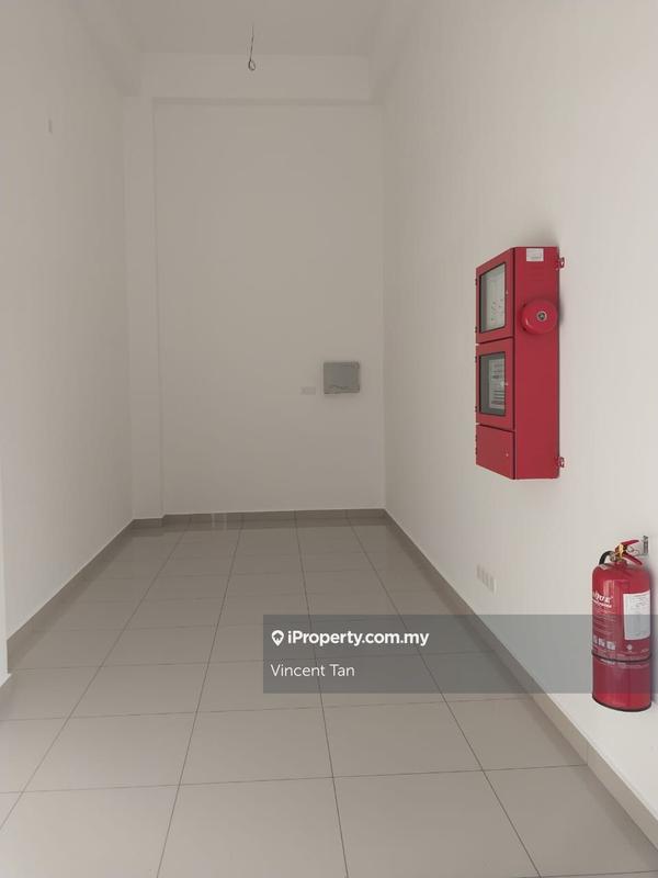 For Rent - Brand New 3 Storey Semi Detached Factory in Nilai( 5 minitues from toll exit)