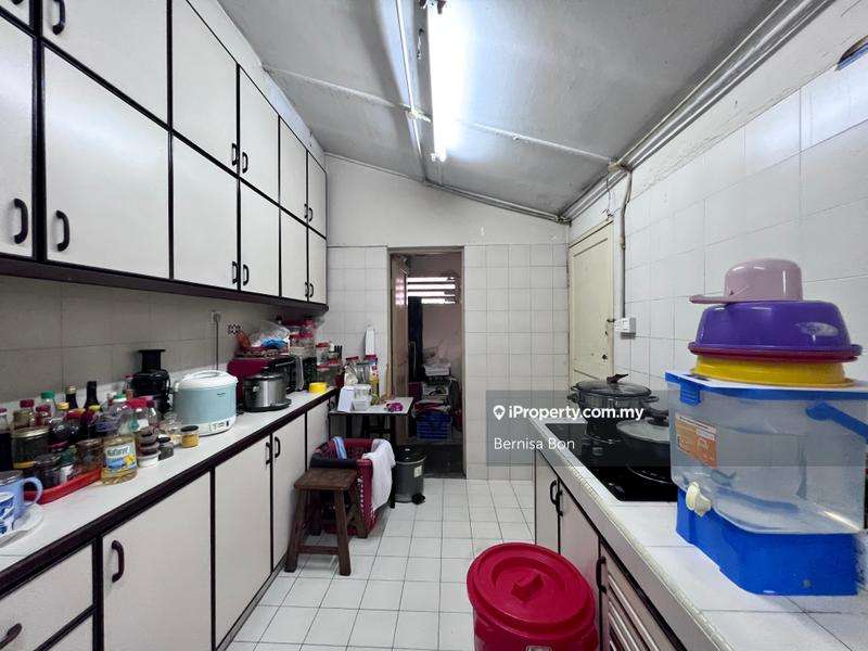 Bungalow House for Sale in Seksyen 11, Petaling Jaya by Bernisa Bon - iProperty.com.my