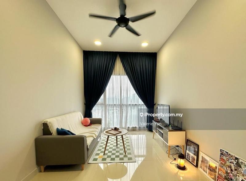 For Sale - Dianthus @ Tropicana Gardens