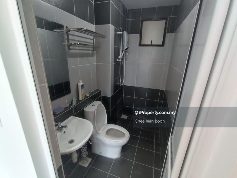Kediaman Servis untuk Dijual di V-Residensi 5 oleh Chee Kian Boon - iProperty.com.my