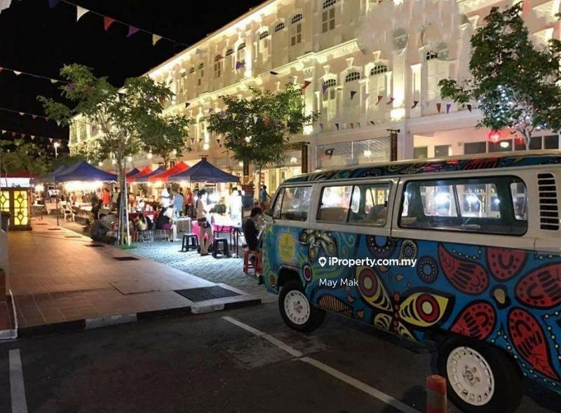 For Sale - Porto Historia Kota Laksamana