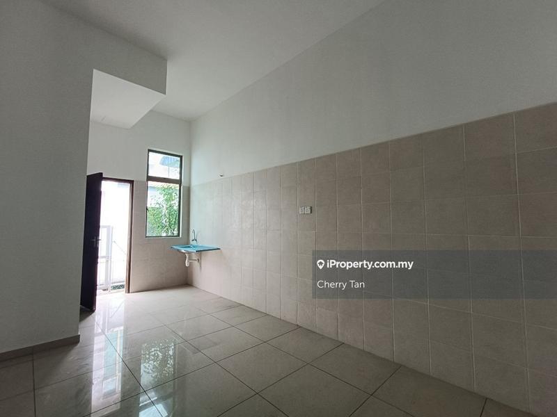 Rumah Berangkai 2 Tingkat untuk Dijual di 24x75 Big 2 Storey Taman Saujana Tehel Bukit Katil, Bukit Katil oleh Cherry Tan - iProperty.com.my
