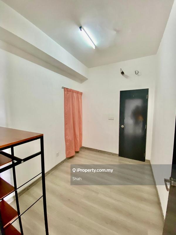 Condominium for Sale in The Holmes 2 by Shah - iProperty.com.my