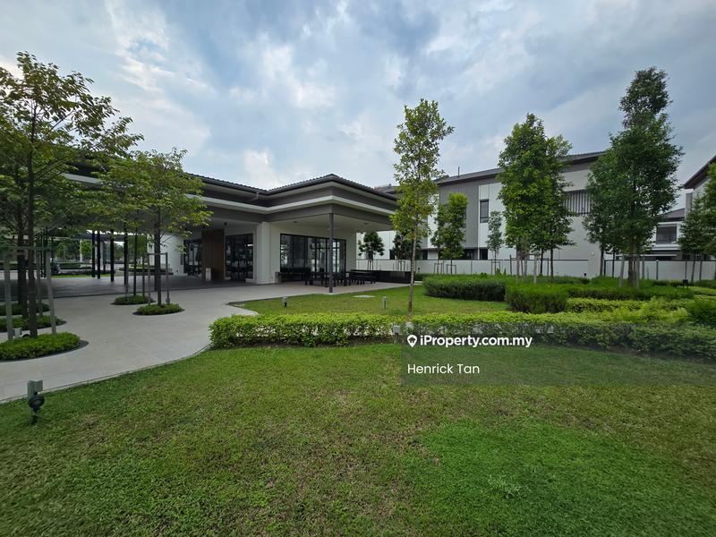 Rumah Berkembar untuk Dijual di Bandar Tropicana Aman, Telok Panglima Garang oleh Henrick Tan - iProperty.com.my