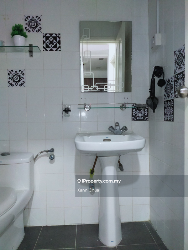 Rumah Bandar untuk Dijual di Country Heights, Kajang oleh Xann Chua - iProperty.com.my